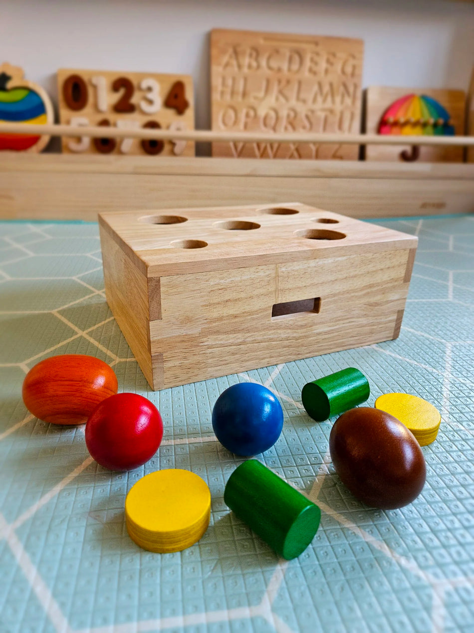 Q Toys Peek a Boo Sorting Box