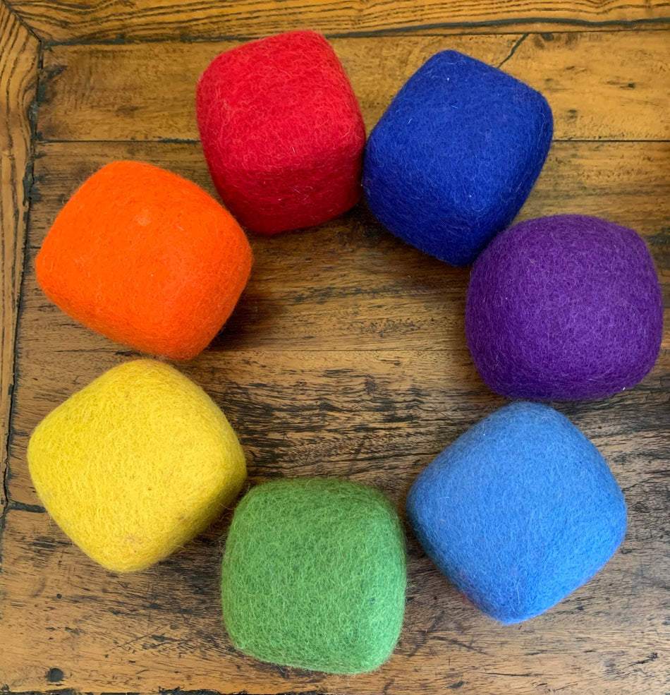 Papoose Rainbow Felt Tray with Cubes, Tiles & Balls