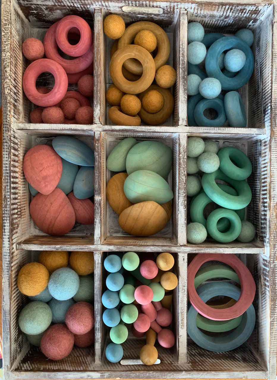 Papoose Loose Parts Tray Earth 97pc