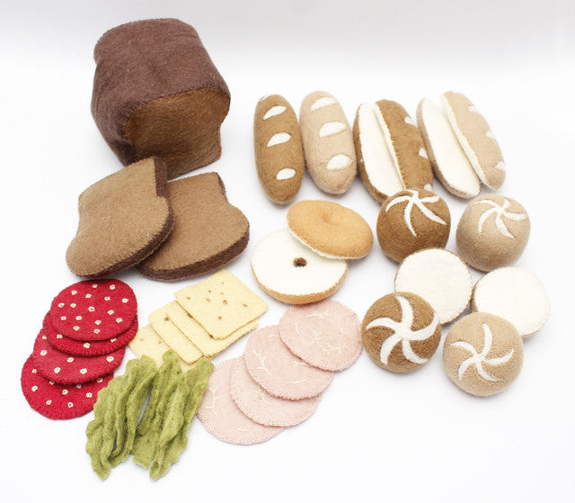 Papoose Bread Set on Teak Slics 34pc