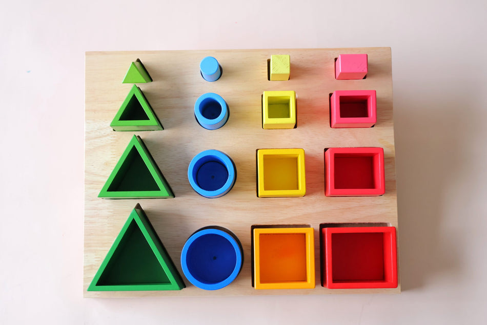 Q Toys 3D Sorting and Nesting Board